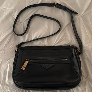 Marc by Marc Jacob’s Ziplocker Satchel in Navy Leather w/ shoulder strap